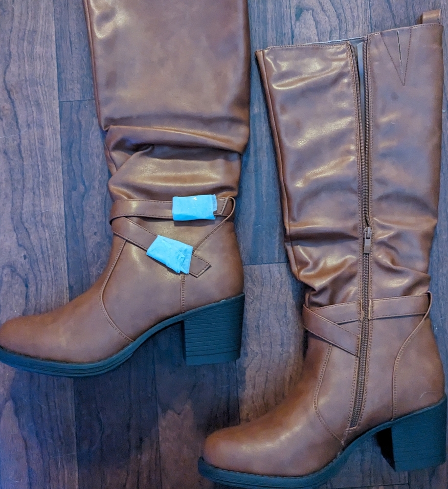 Women's Boots Size 9
